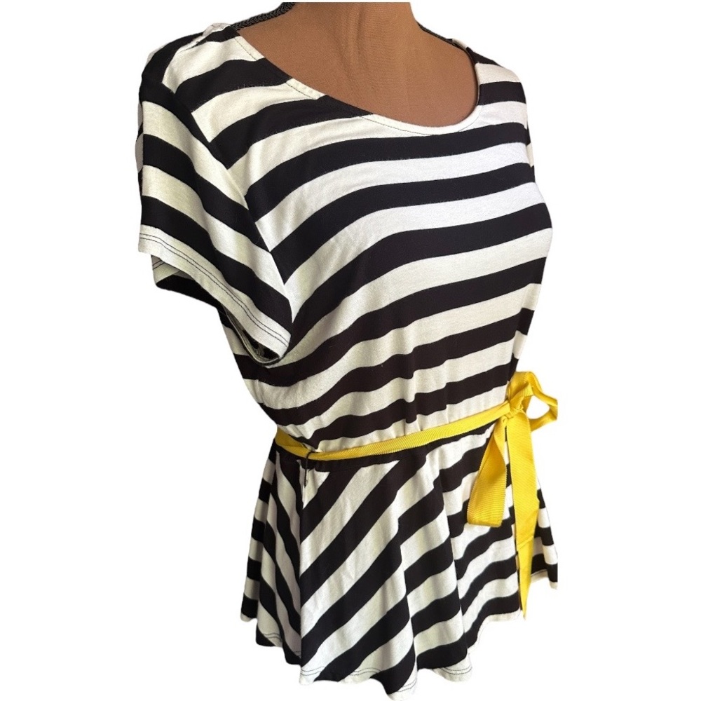 Elle Black & White Short Sleeve Striped Top Sz Large - Picture 5 of 7
